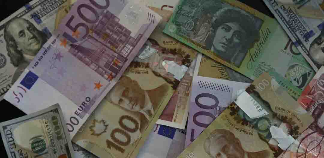 حذف ارز ۴۲۰۰ تومانی نخستین گام برای رشد اقتصادی