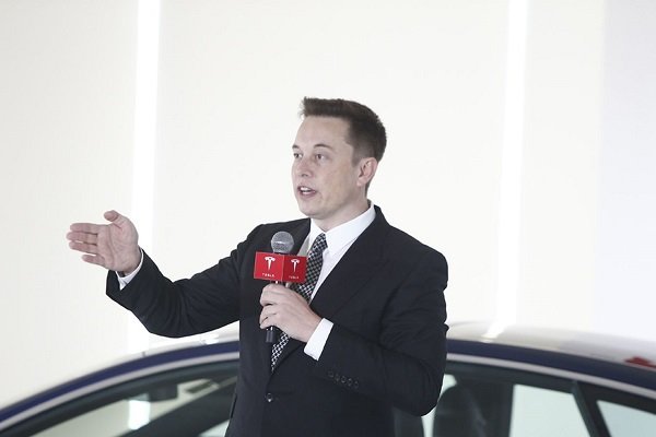 ارزش سهام تسلا با توئیت الون ماسک سقوط کرد