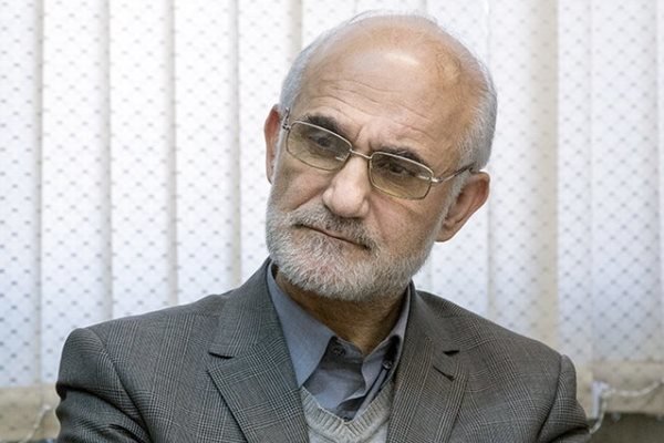 رئیس شورای عالی نظام پزشکی: بحرانی شدن کرونا هنوز در ذهن مسئولان جا نیفتاده است