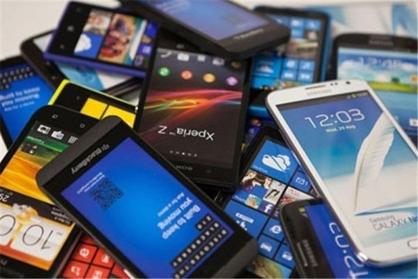 دلایل گرانی موبایل در بازار