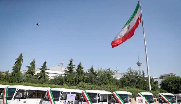 ورود مینی بوس به ناوگان حمل و نقل عمومی منطقه ۲