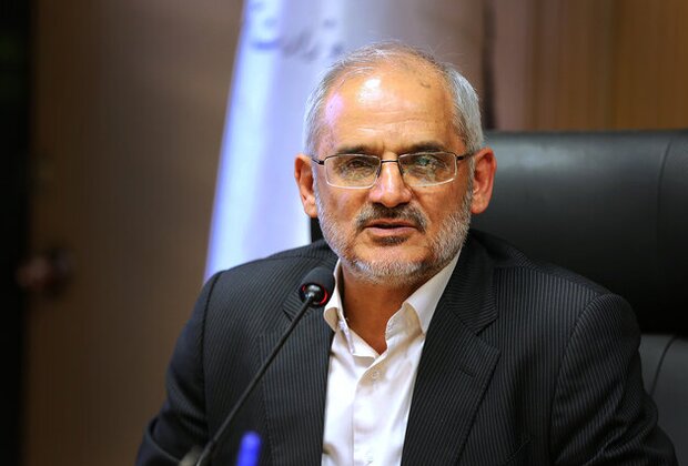 هرکس می‌تواند حتی با یک آجر در ساخت مدرسه مشارکت کند