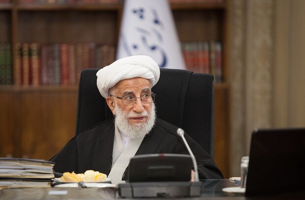 پایین کشیدن نمادهای آمریکایی، نشانه افول آمریکا است