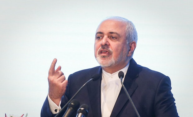 ملت ایران همیشه خود برای سرنوشتش تصمیم می‌گیرد