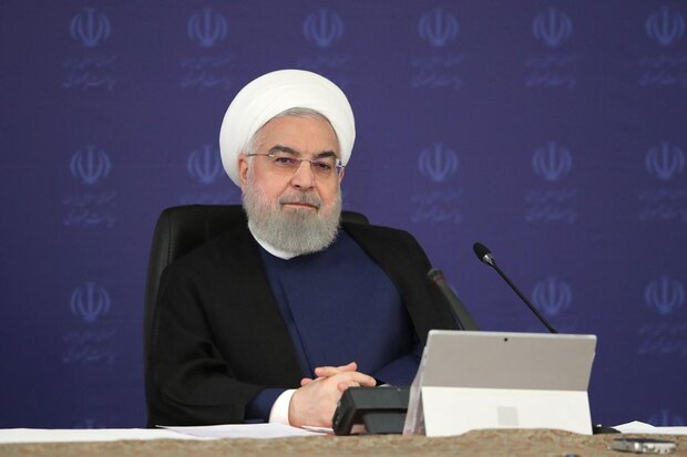 با حضور روحانی؛ مراسم بهره برداری از طرح‌های وزارتخانه‌های بهداشت و راه برگزار شد