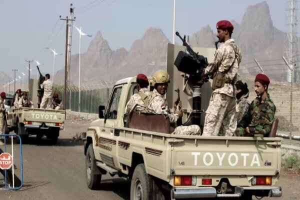 عناصر تحت حمایت امارات در استان سقطری با یکدیگر درگیر شدند