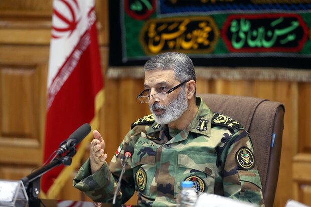 مراسم دانش‌آموختگی دانشگاه‌های افسری نقطه عطف روند همدلی است