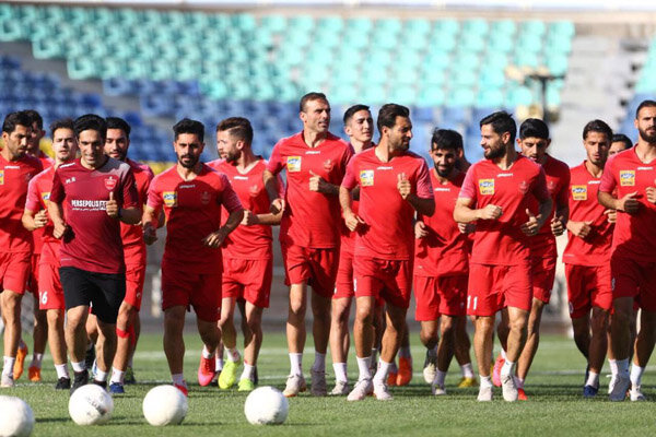 بازگشت کاپیتان به تمرینات گروهی/ کریم باقری یاد جوانی افتاد