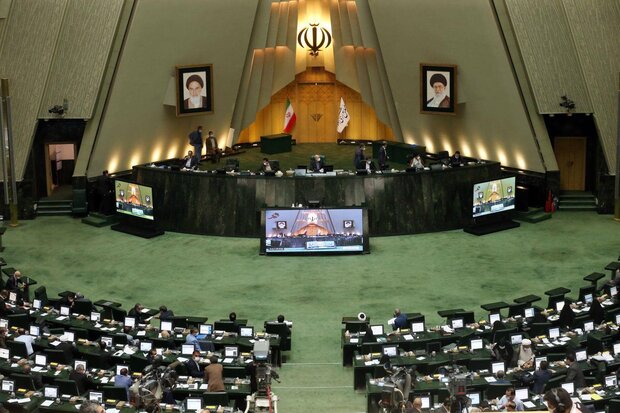 دستور کار صحن علنی مجلس: وزیر کشاورزی برای پاسخ به سوالات نمایندگان به مجلس می‌رود