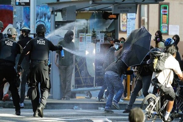 در ادامه اعتراضات ایالات متحده؛ با اعلام«آشوب»مجوز خشونت بیشتر علیه معترضین ضد نژادپرستی صادر شد