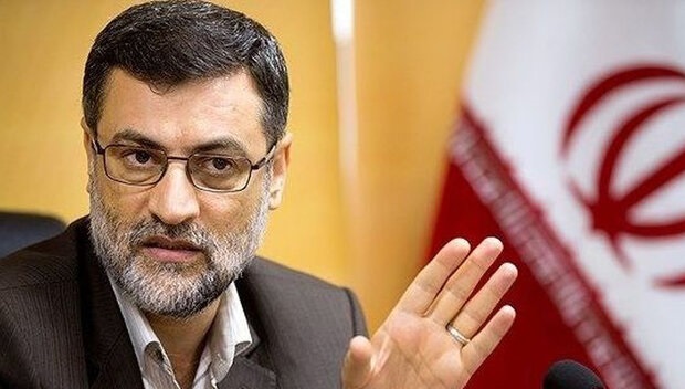 استخدام ۳۰ هزار پرستار را تا حصول نتیجه با جدیت پیگیری می‌کنیم