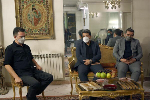وزیر ارشاد در دیدار با خانواده زنده یاد اویسی: فتحعلی اویسی از خاطر مردم فراموش نخواهد شد