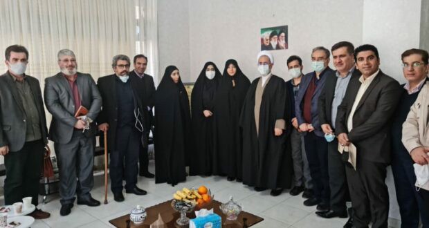 نماینده مجلس خبرگان رهبری در جمع مدیران رسانه : برای رسانه، هنر، علم و فرهنگ باید پول خرج کرد