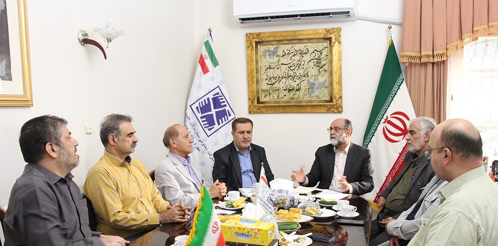 بررسی وضعیت کاغذ مطبوعات و زینک در تعاونی لیتوگرافان ایران