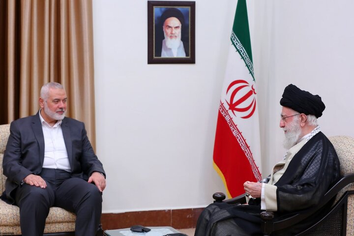 رهبر معظم انقلاب در دیدار هنیه تاکید کردند: حمایت از مقاومت فلسطین، سیاست همیشگی جمهوری اسلامی
